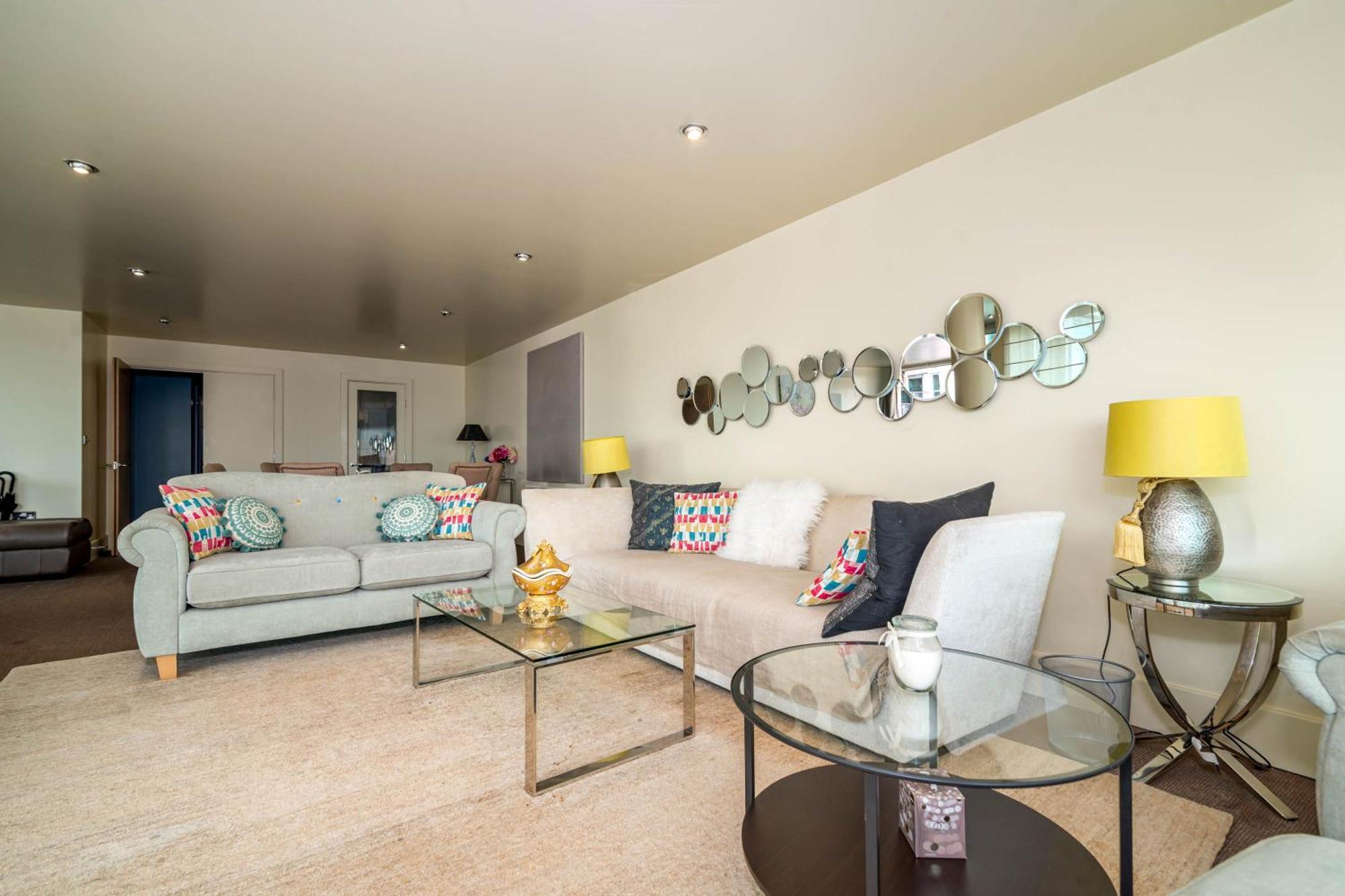 Fabulous 3 Bed Apartment In Vauxhall London Bagian luar foto