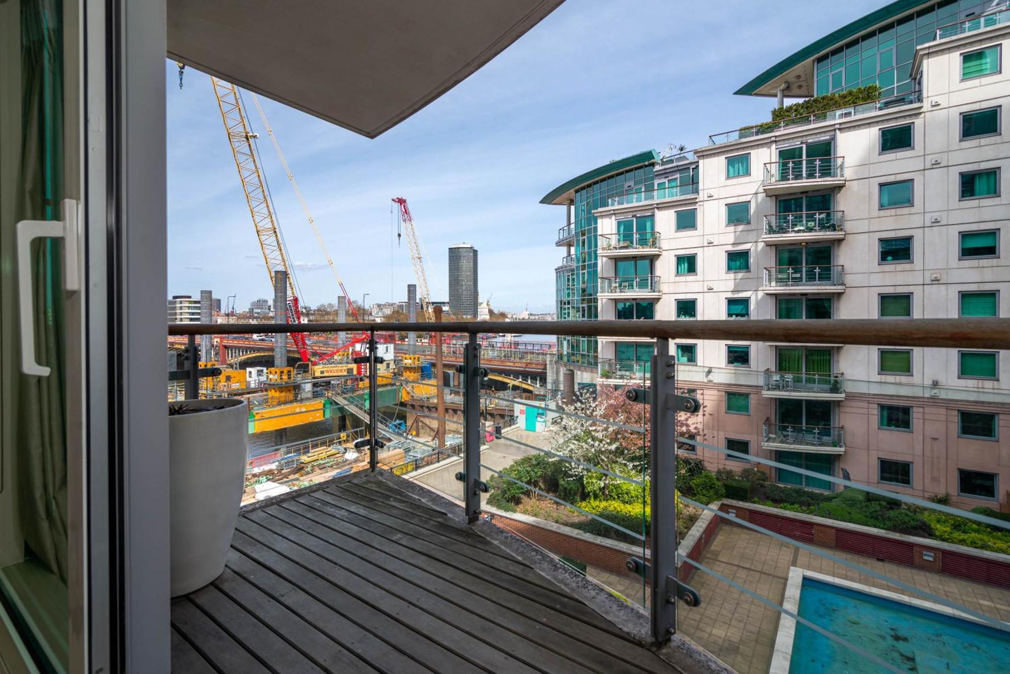 Fabulous 3 Bed Apartment In Vauxhall London Bagian luar foto